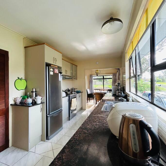 Peaceful Green Bay Charmer Auckland Esterno foto